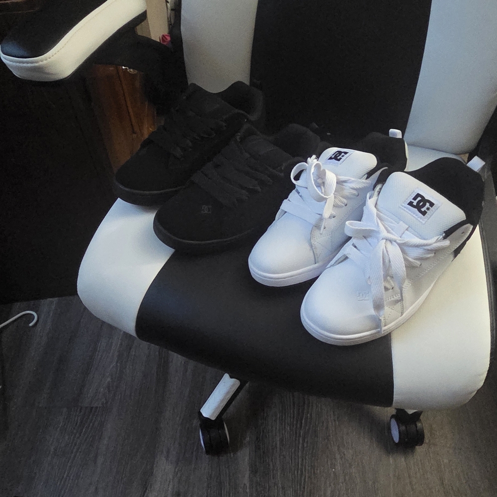 DC Men's Dual-Tone Black and White Sneakers